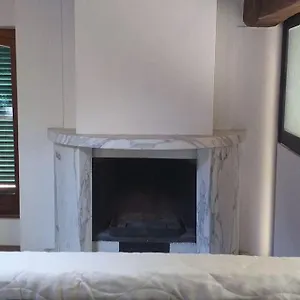 https://olive-mill-in-the-heart-of-camaiore.it-tuscanyhotel.com